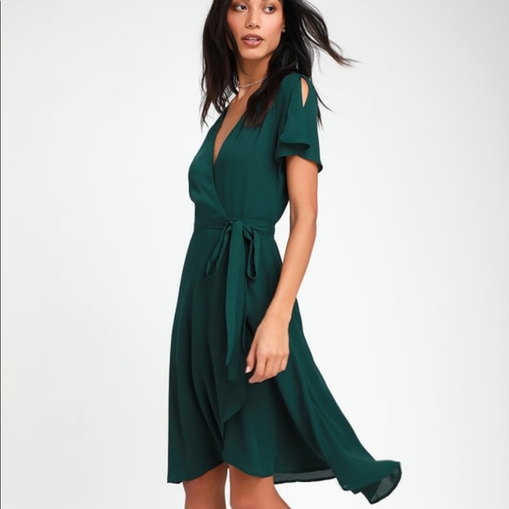 Worn once green midi wrap dress great for casual and nice occasions!